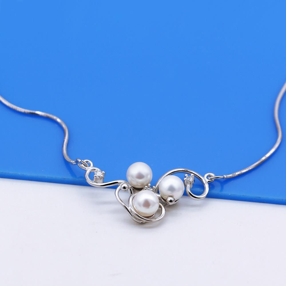 Pearl Necklace Platinum-Plated Classic Girls Cold Wind Jewelry Simple Collarbone Chain