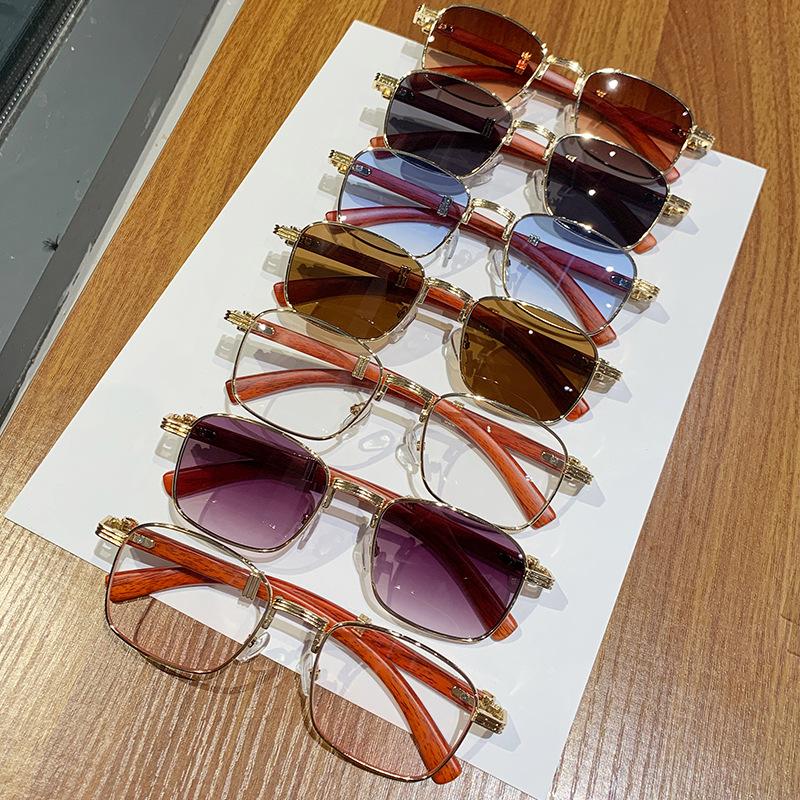 Featured Wooden Temple Full Frame Sunglasses Retro Square Large Frame Travel Glasses Catwalk Sunglasses