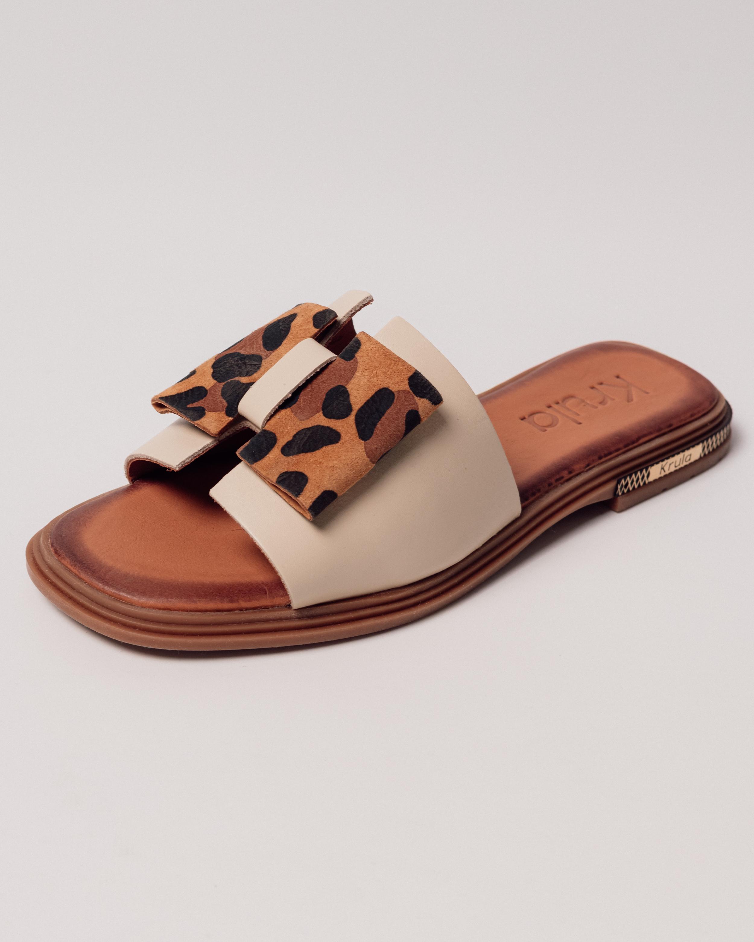 

Slippers with a bow Krula 21325 36 beige leather 40 бежевий