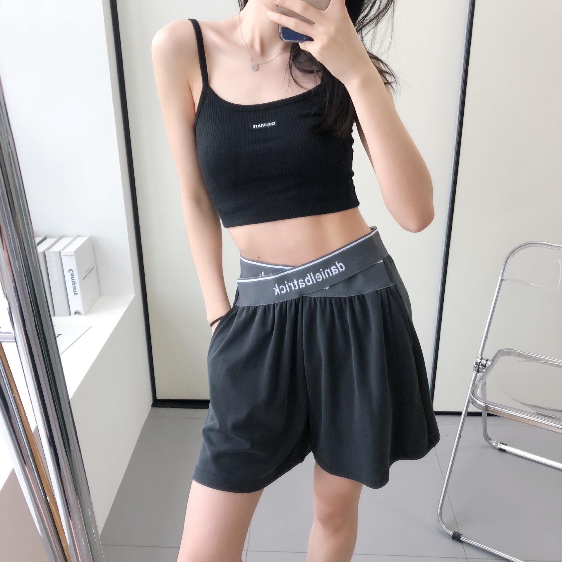 

Брюки с высокой талией и пятью точками. Женская летняя корейская версия коротких свободных и узких шорт с широкими штанинами. L шифер серый