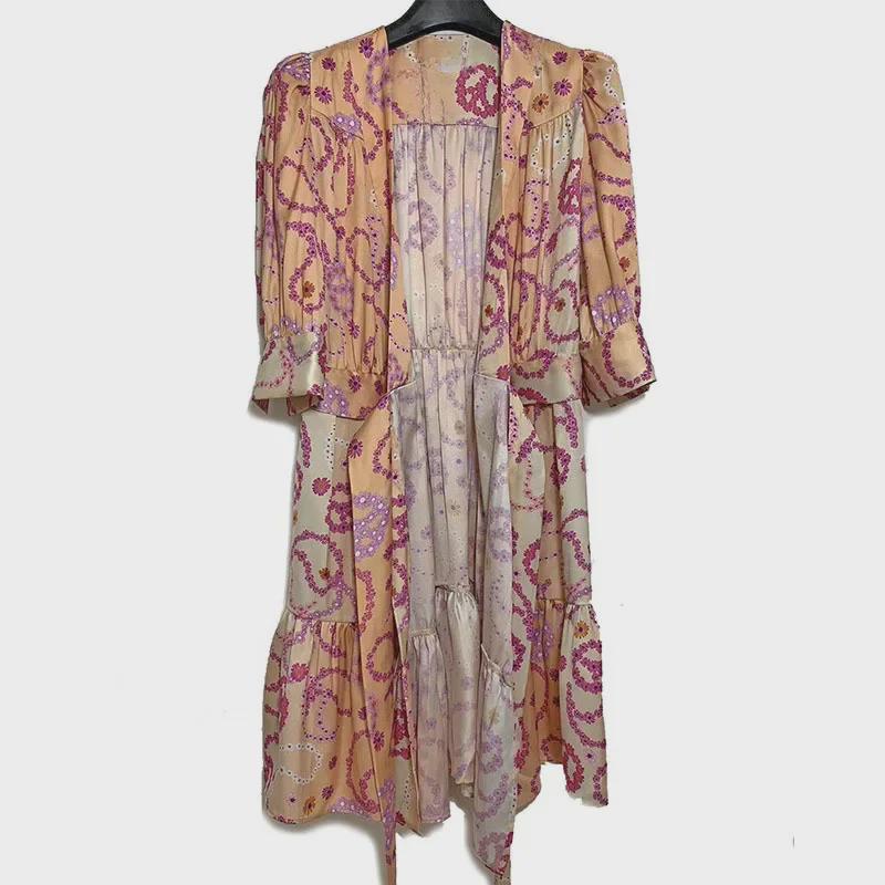 

Elegant Pink French Print Tea Dress with Puff Sleeves L рожевий