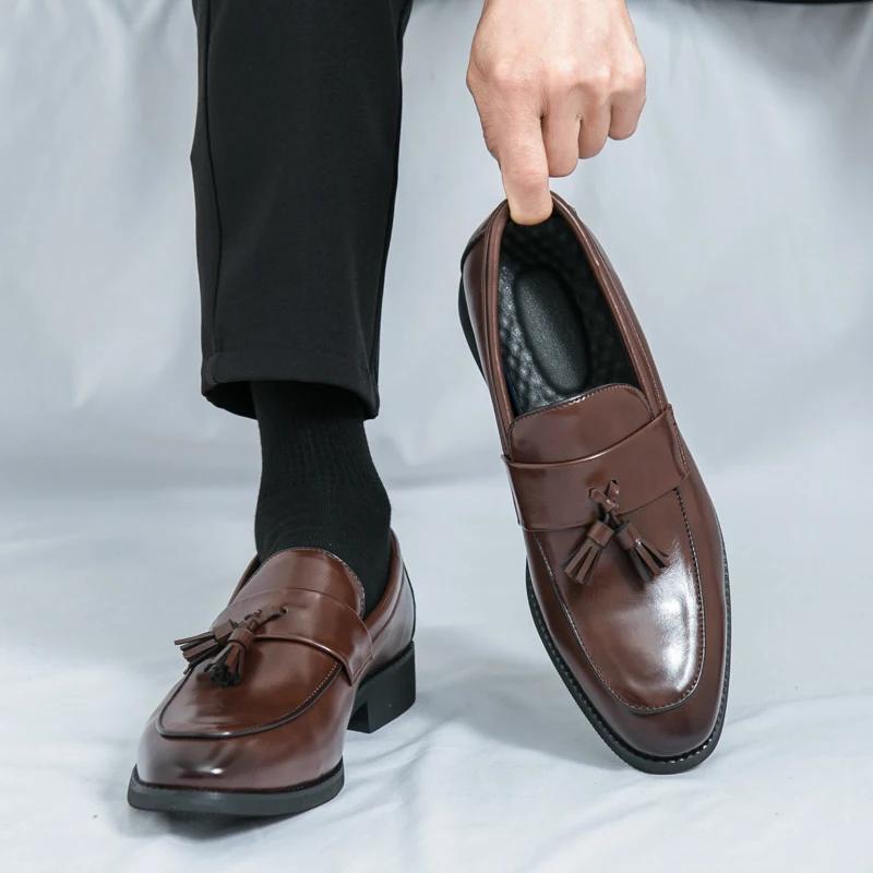 Men Casual Shoes Breathable Designer Leather Loafers for Men Driving Moccasins Comfortable Tassel Business Office Shoes Hombre