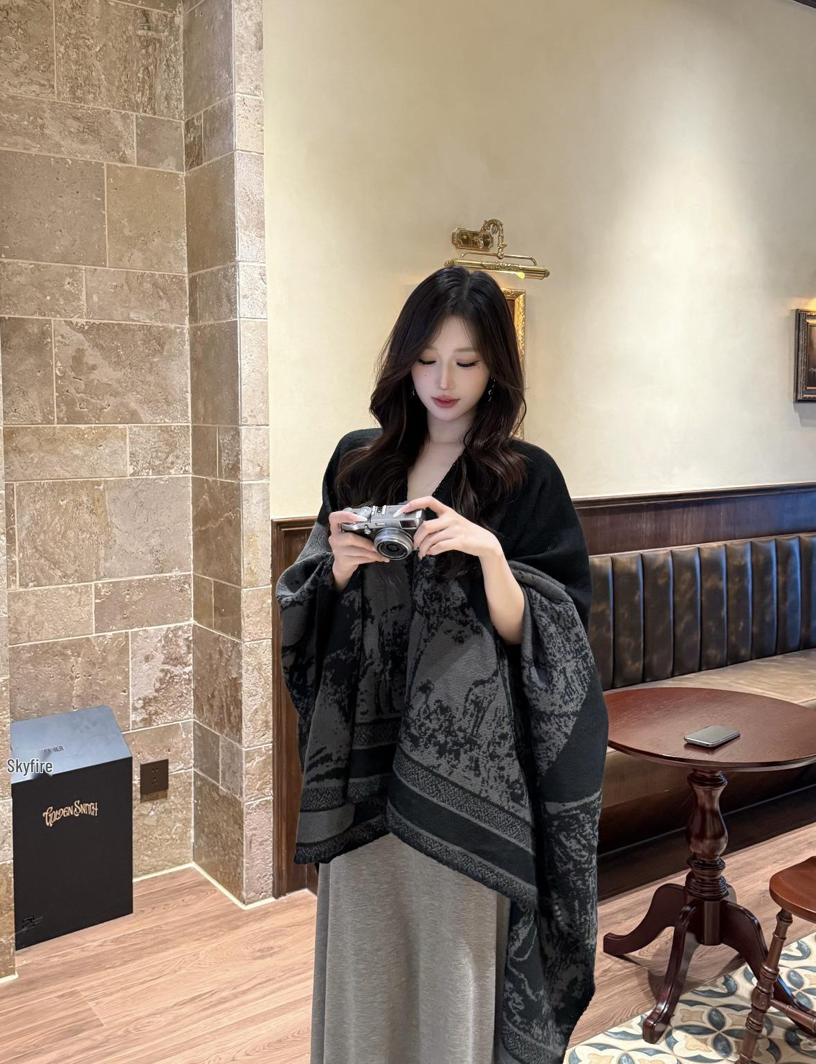 

Northwest Xinjiang Women s Autumn/Winter Shawl Cape: Western Sichuan Travel Cloak & Thick Tibetan Scarf