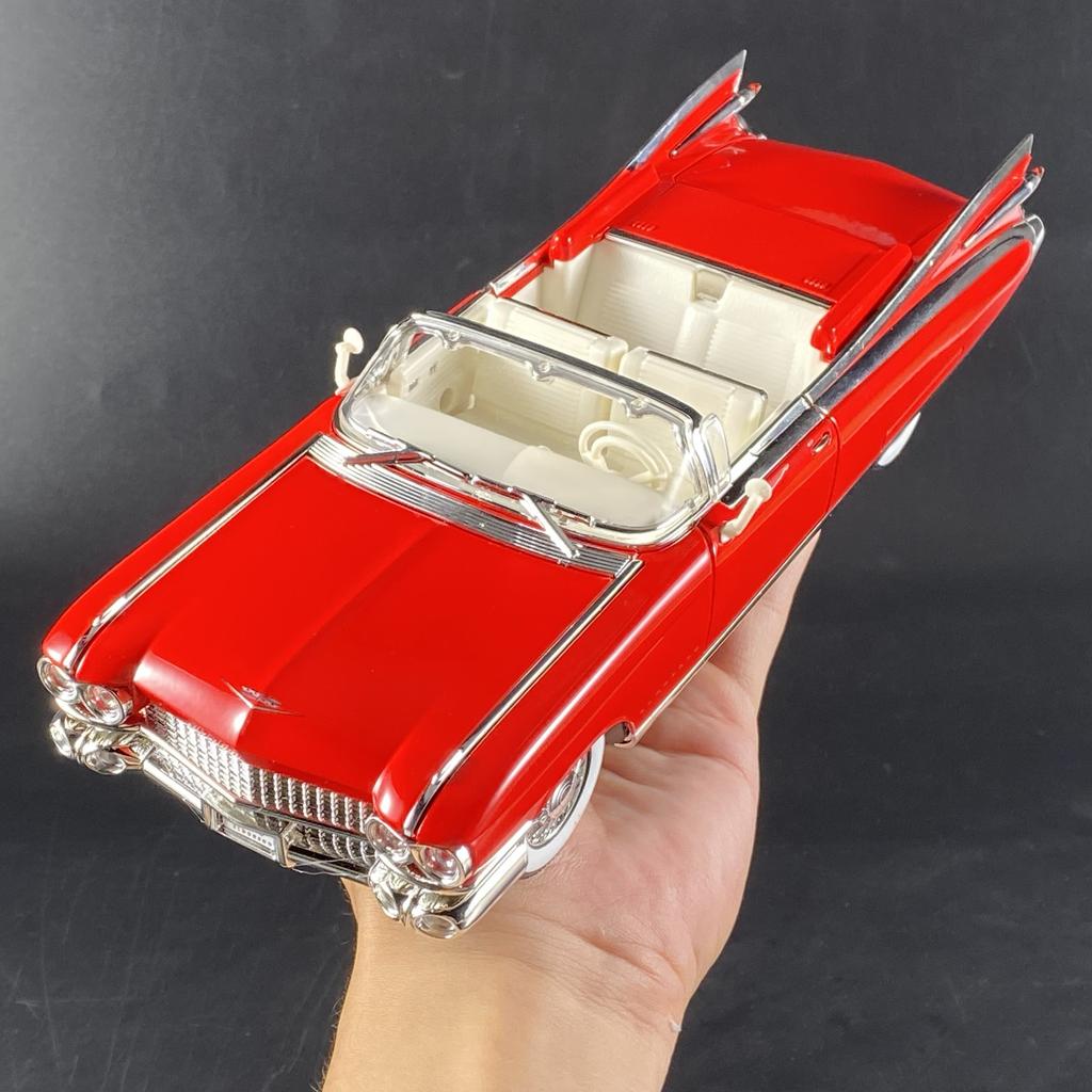 1:24 Cadillac Eldorado Biarritz 1959 Series 62 Luxury Car Alloy Diecast Model Car Sound & Light Pull Back Collection Hobby Gifts