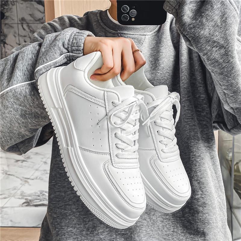 Men 's Casual Four Seasons Fashion Skateboarding Students Comfortable Sneakers Boys Trending Soft Sole Breathable Shoes