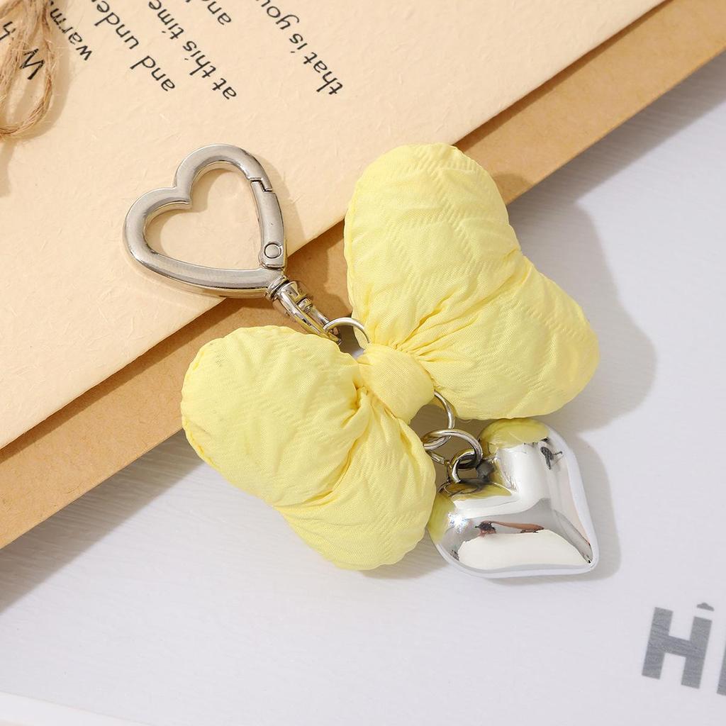 Creative Pearl Bow Pendant Keychain: Exquisite Gift Accessory for Bag or Phone Case
