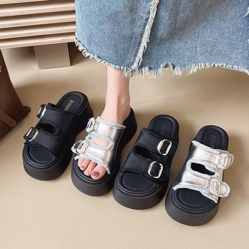 Summer new muffin thick-soled outer wear one-word slippers women's casual fashion with skirt beach sandals women's shoes