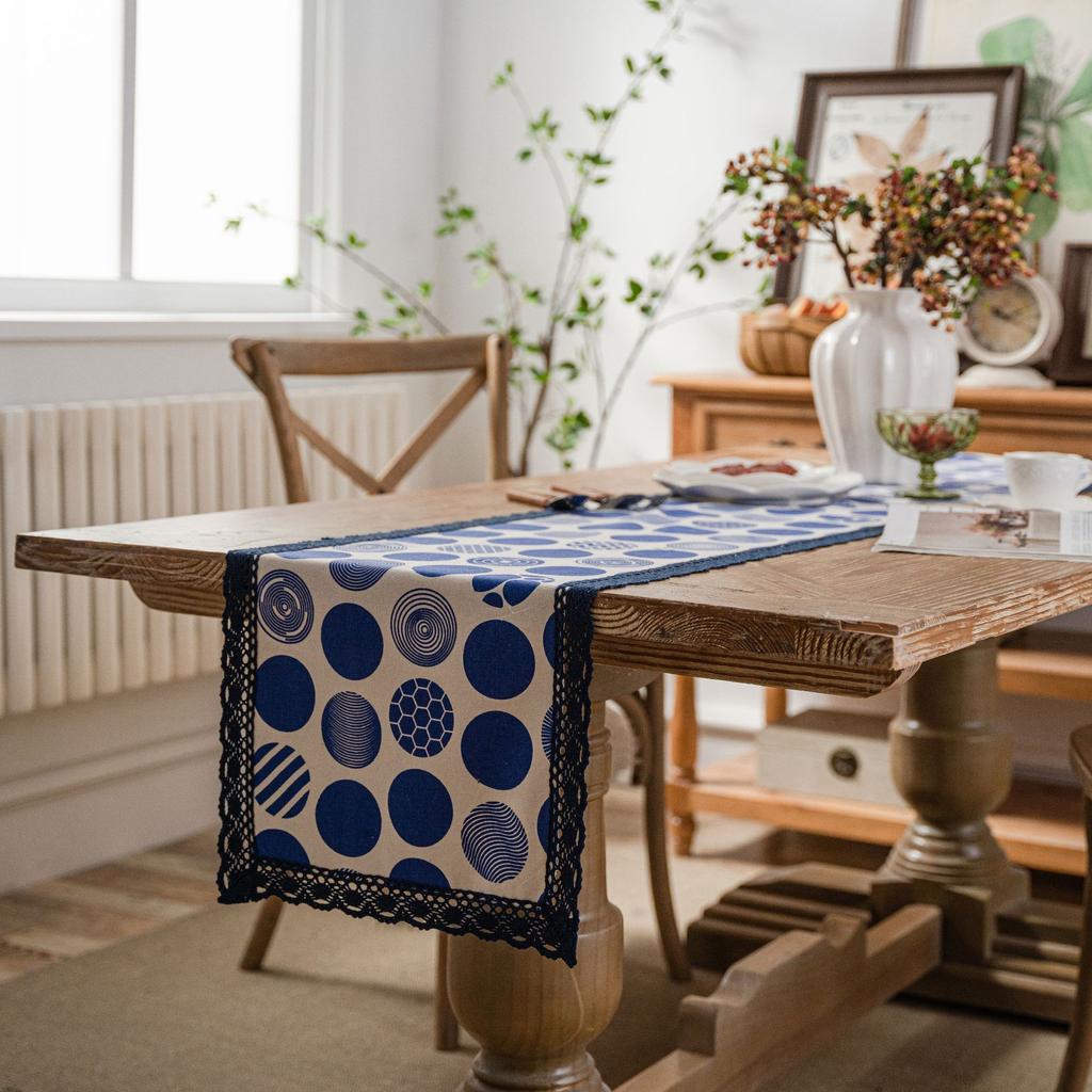 BEPAN Table Runner Printed Countryside Navy Blue Lace Blue and White Porcelain Table Tea Flag Dining Flag Long Strip