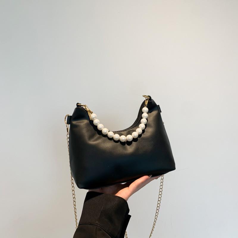 Versatile Khaki Pu Pillow Handbag For Women With Sleek Design Ideal For Street Fashion чёрный