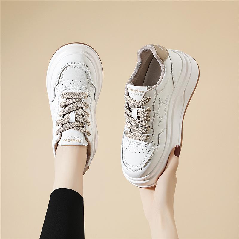 Small thick baseplate shoes girls little white shoes spring and summer new soft-soled sports casual shoes