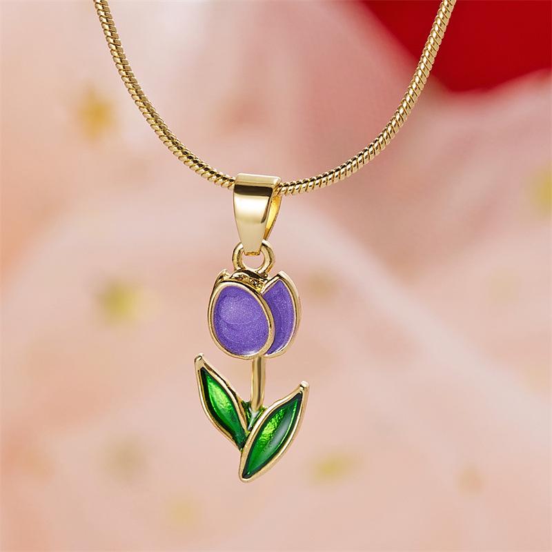 Elegant Tulip Clavicle Necklace with Romantic Floral Design
