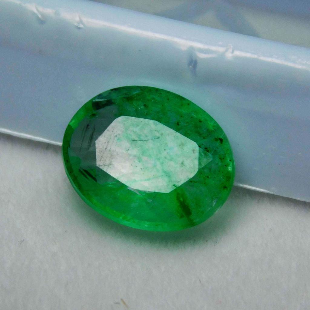 Untreated Green Colombian Emerald 7 Ct Natural Oval Cut Loose Gemstone