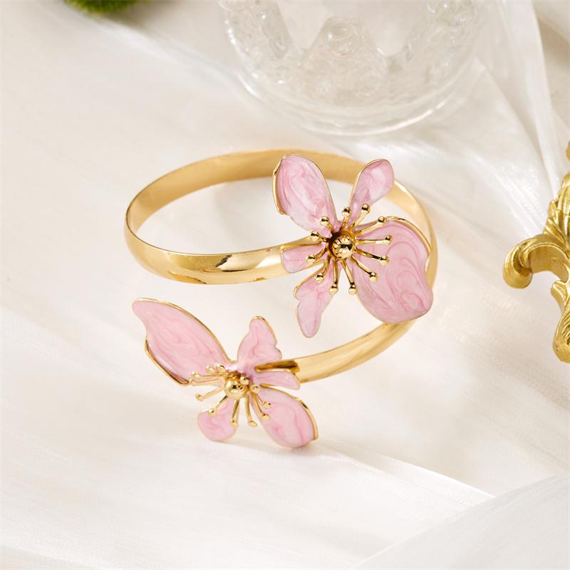 

Dainty Enamel Flower Cuff Bracelet for Women Elegant Gold Plated Adjustable Open Bangle Aesthetic Wedding Party Jewelry Gift