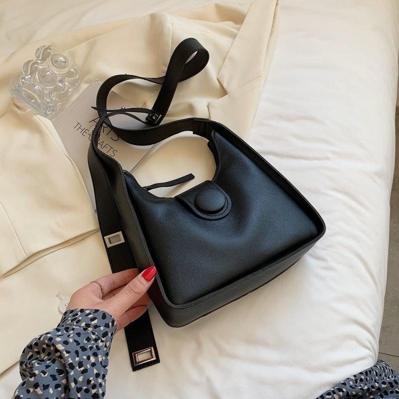 

Шикарная Мягкая Сумка-Ведро Для Женщин С Уникальным Дизайном Модный Стиль Через Плечо Доступна В Нескольких Цветах чёрный