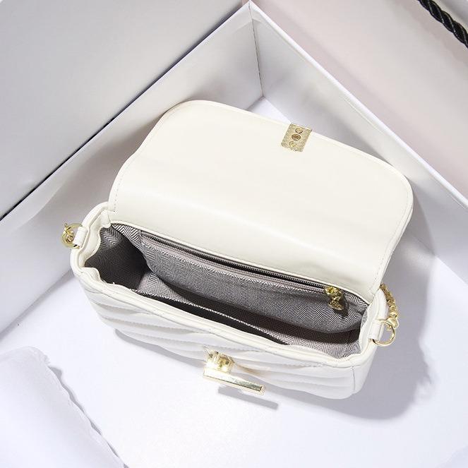 Light Luxury Niche Small Fragrance Style Bag, Women's Diamond Grid Chain Small Square Bag, Simple Single Shoulder Diagonal Cross Bag
