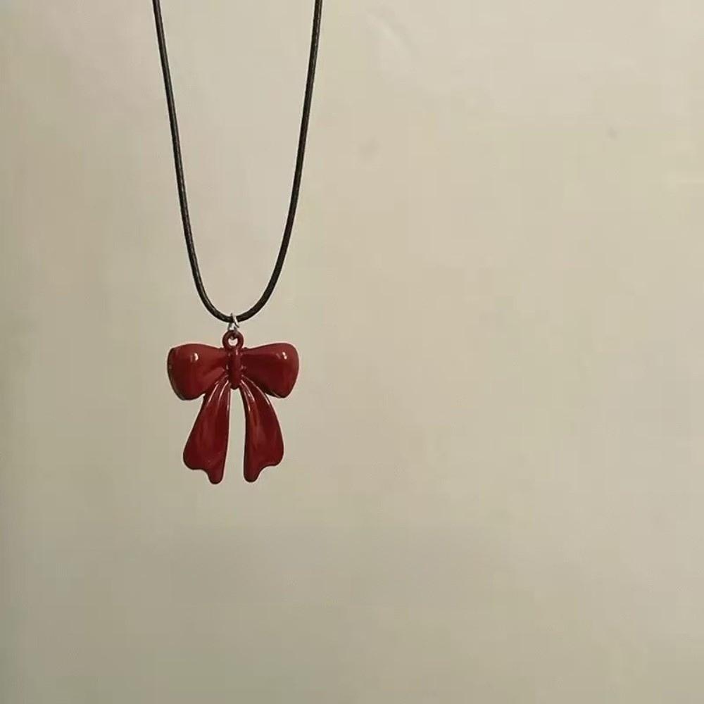 

Red Bowknot Pendant Necklace Sweet Clavicle Chain Creative Leather Rope Necklace Fashion Style A