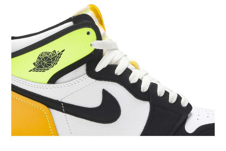 Jordan 1 Retro High White Black Volt University Gold (GS)