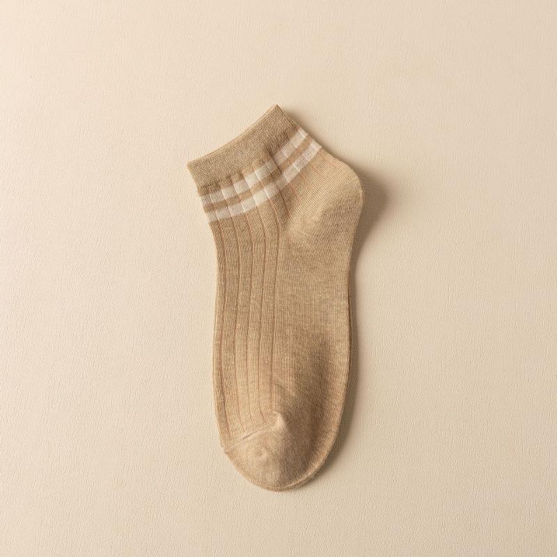 Men Spring and Summer New Two Bar Simple Sports Cotton Breathable Sweat Absorbing Short Tube Socks
