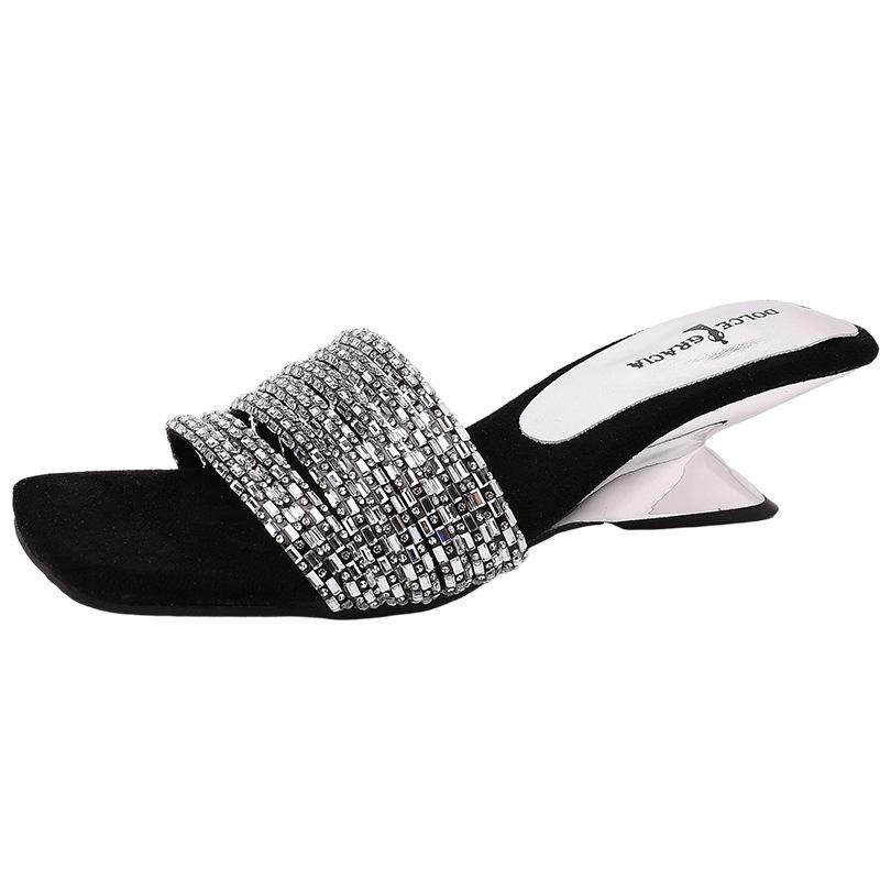 French beautiful slope heel one-word sandals women wear in summer, new rhinestone straps with skirts, high heels and cool slippers