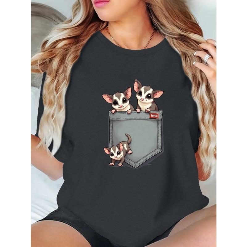 

European Size Plus Size, Women S Oversized Sugar Gliders Pocket Graphic T-Shirt - Cute Sugar Glider Pocket Design, Casual Round Neck Short Sleeve Top 4XL чорний