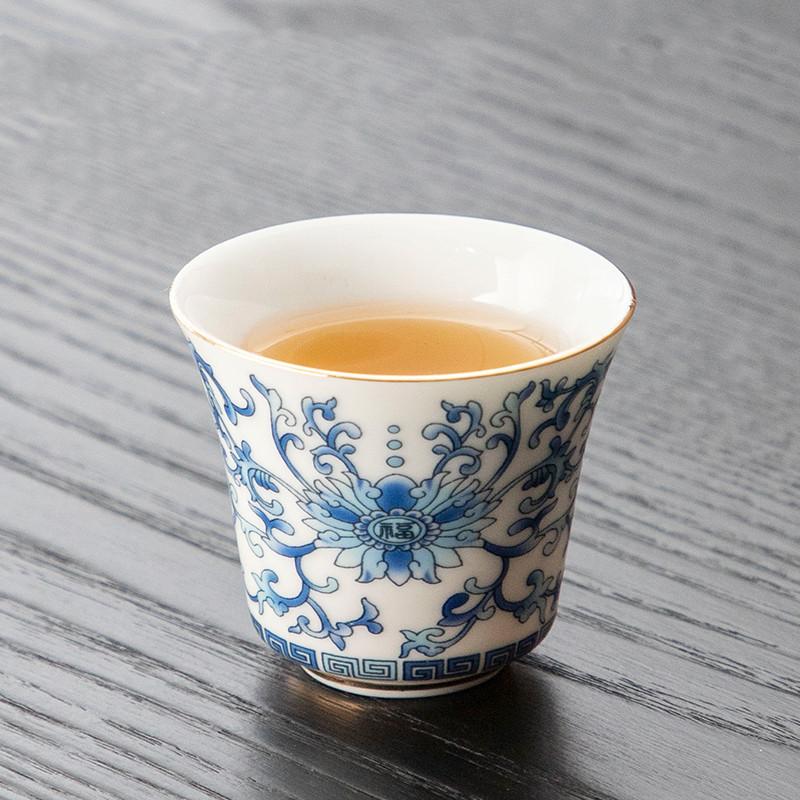 

1 Pc Chinese Tradition Enamel Ceramic Teacup Handmade Flowers Tea Cup Household Tea Bowl Meditation Cup Tea Set Accessories 50ml 5.7x5cm 50ml