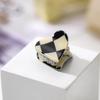 2023 Black and White Small Hair Claws Women's Fashion Temperament Hair Can Clip Elegant Hair Accessories