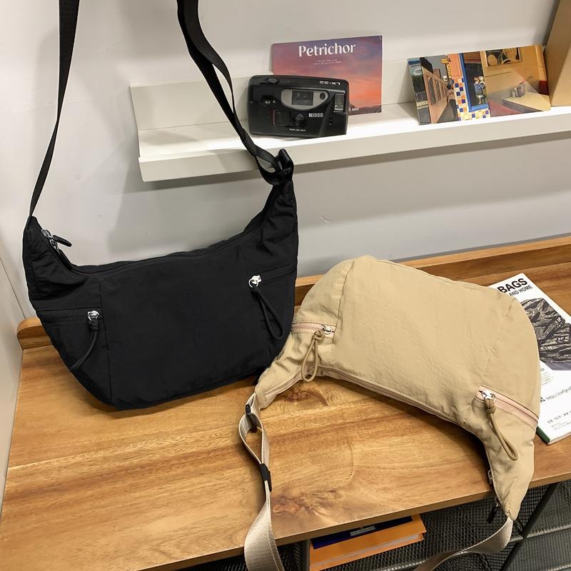 Lightweight Messenger Bag Nylon Bag Student Commuter Mobile Phone Bag Couple Bag