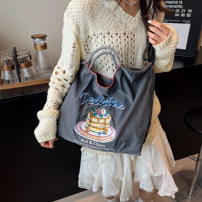 Japanese Niche Design Shopping Bag Women's Handbag Embroidered Flower Nylon Shopping Bag 2025 Summer New Portable