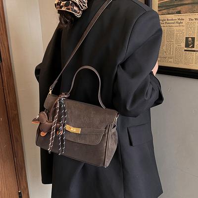Modische und trendige Umhängetasche, Ein-Schulter-Tasche, einfache und großvolumige lässige Pendler-Achseltasche