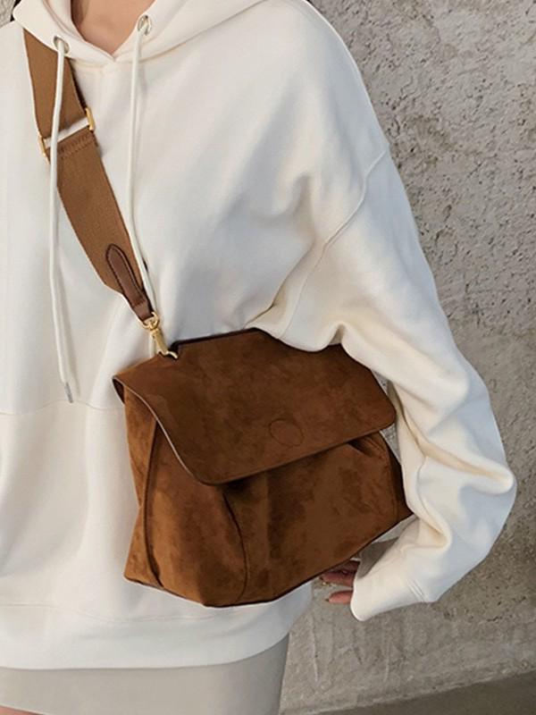 2025 Trendy Retro Brown Velvet Crossbody Bag - Women's Large Capacity Autumn/Winter Shoulder Bag