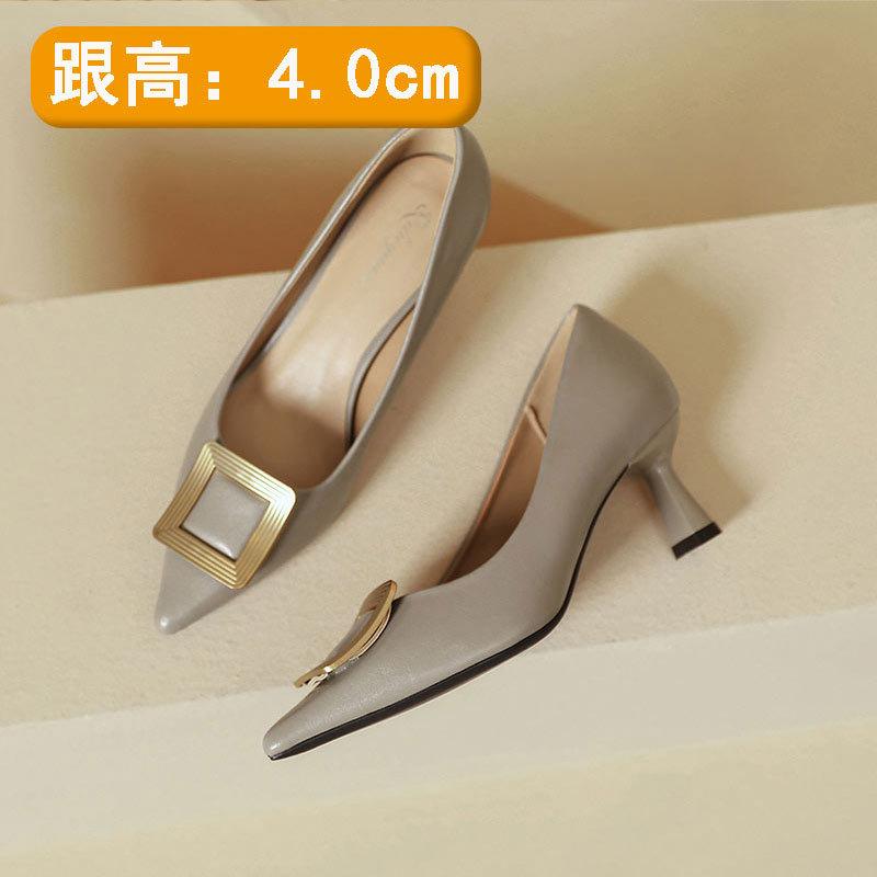 

Женские туфли-лодочки на шпильке, темпераментные, для светских львиц, новинка 2025, весна-осень, женская обувь, небольшой высокий каблук, с мелким вырезом, французские туфли-лодочки 40 серый