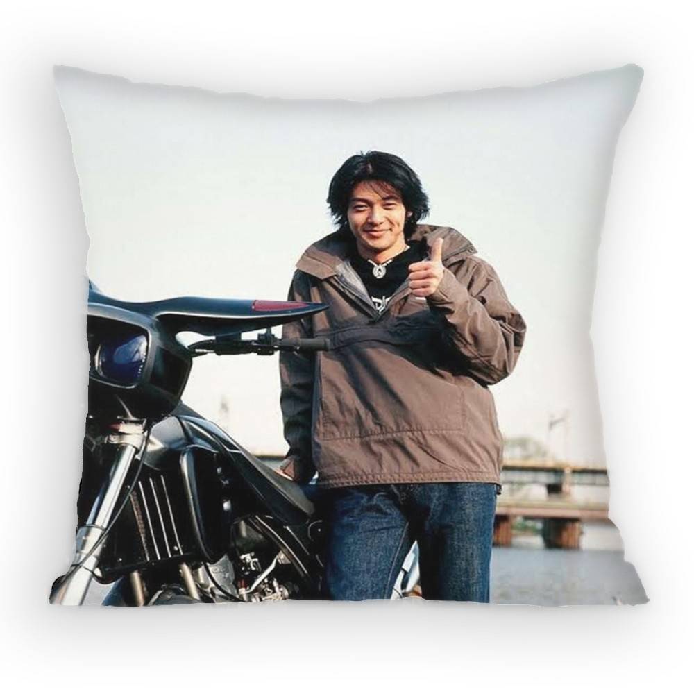 

Masked Rider Kuuga Yusuke Godai Pillow Case Sofa Living Room Bedroom Headboard Backrest Cushion Square Cushion Nap Time 30x30 cm