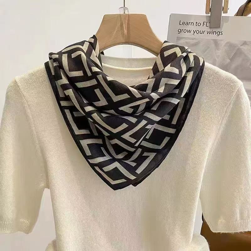 Winter Warm Scarves, Shawls, Classic Plaid Straps, Cardigans, And Warm Blankets For External Use
