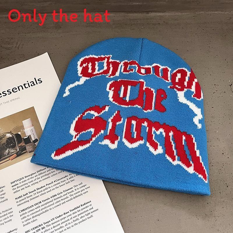 

Knit Hat For Men And Women With Letter Embroidery Warm Winter Accessory озеро синього кольору