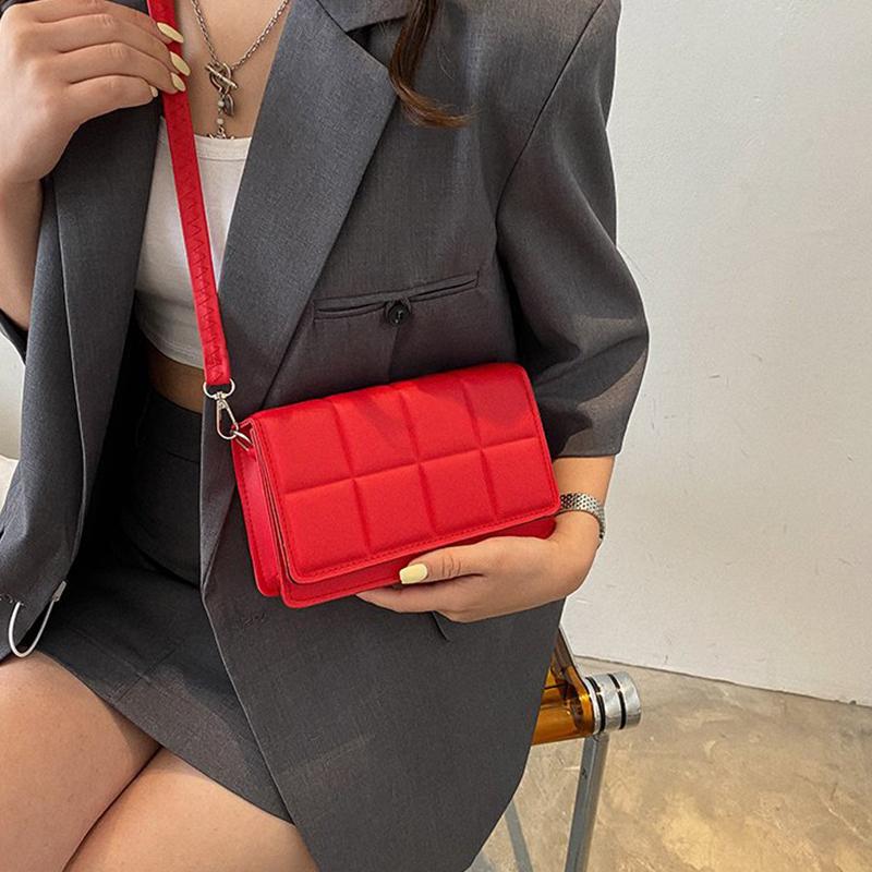 Женская новая дизайнерская маленькая сумка-мессенджер — фото 5