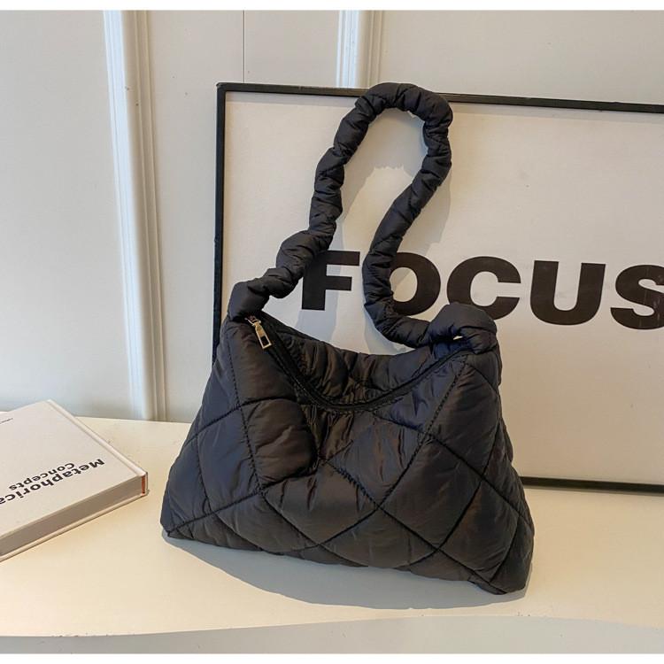 Большая вместительность Пушистое Облако Повседневная Легкая Ромбовидная Вышивка Шикарная Ручная Сумка Через Плечо Под Мышку