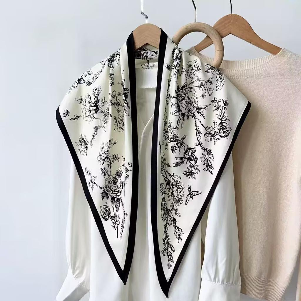 New High-end French Flower Print Triangle Scarf Old Money Wind Belt Fashion Headscarf Women's Imitation Silk Scarf