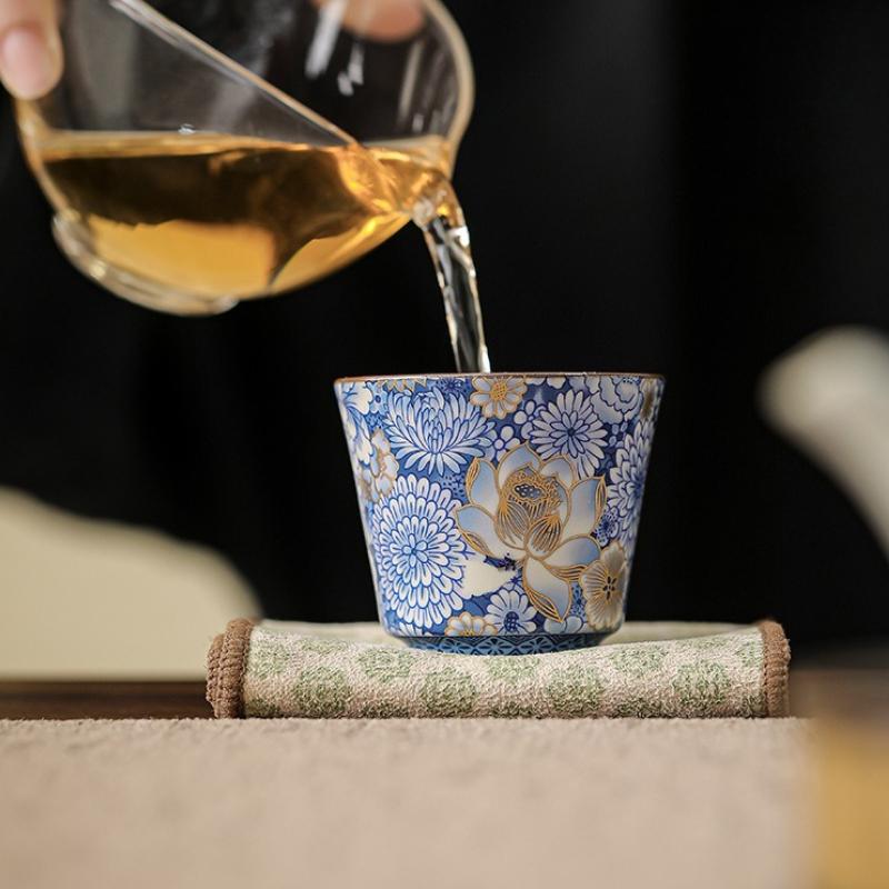 1PCS Chinese Blue and White Ceramic Teacup Anti Scaling Handmade Flowers Porcelain Tea Bowl Travel Meditation Cup Tea Set