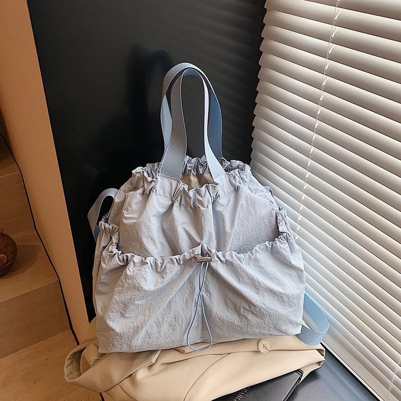 Large capacity bag fashion trend casual simple foreign style shoulder bag 2025 summer new women's messenger bag