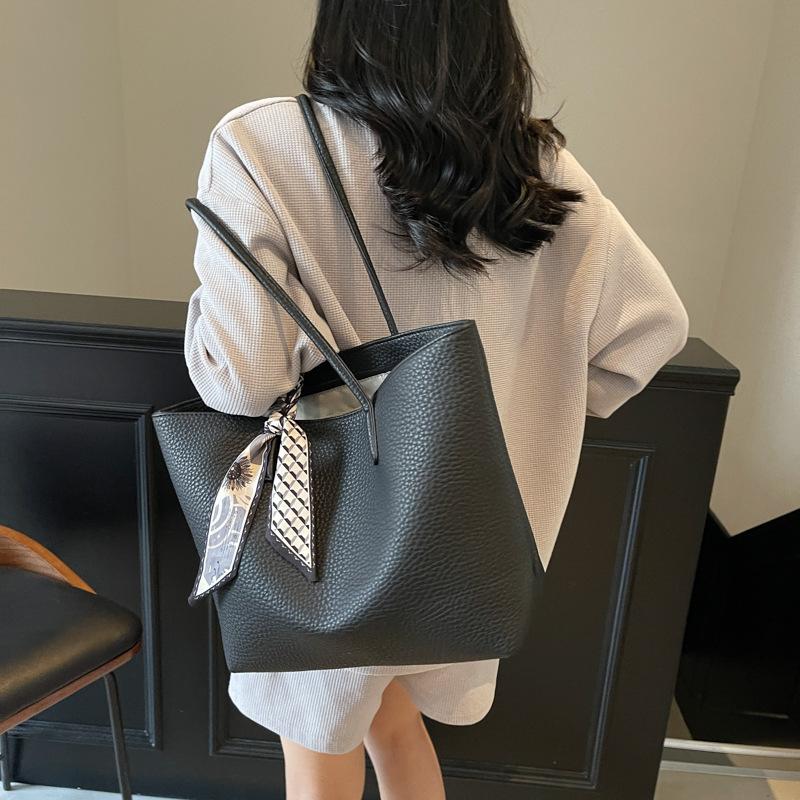 Commuter Shoulder Bag, Large Capacity Fashionable Foreign Style Simple Handbag, 2025 New Simple Tote Bag, Casual Bag