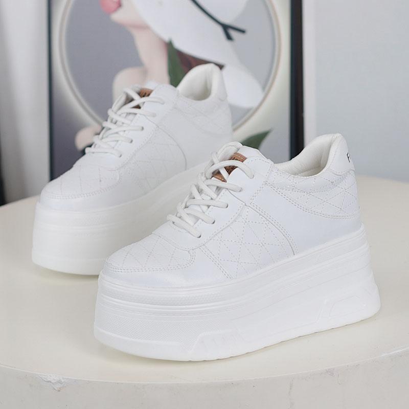 Fashion Women Platform Sneakers Casual Outdoor Fashion Design Skateboard Shoes Comfortable Luxury Sneakers High Quality Sports Shoes