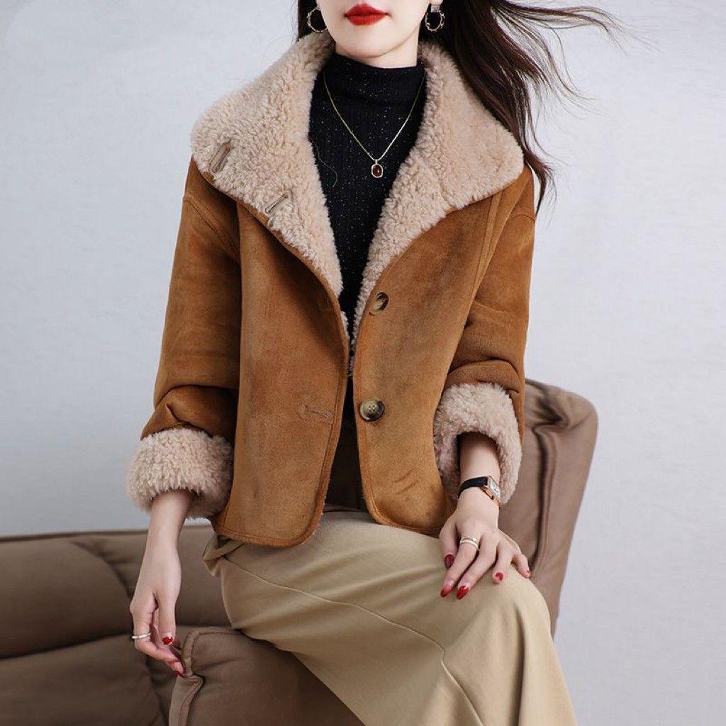 

2025 Winter Retro Petite Shearling Melange Coat in Korean Lambswool Style M (suggested for 90-105 jin)