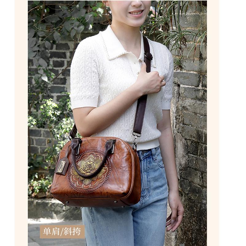 Vintage Chinese Style Shoulder Crossbody Bags for Women Embossing Print Tote Bags Large Capacity Multi-Pocket Soft Handbags