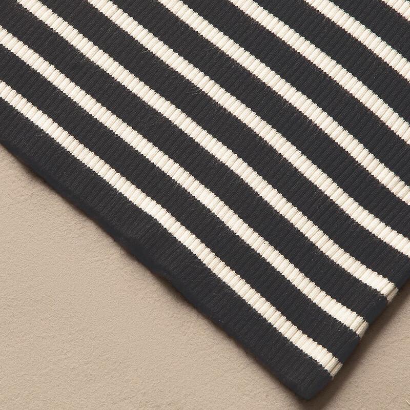 Top Tricotat cu Gât Înalt cu Dungi pentru Femei Sisbocher