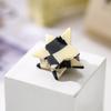2023 Black and White Small Hair Claws Women's Fashion Temperament Hair Can Clip Elegant Hair Accessories