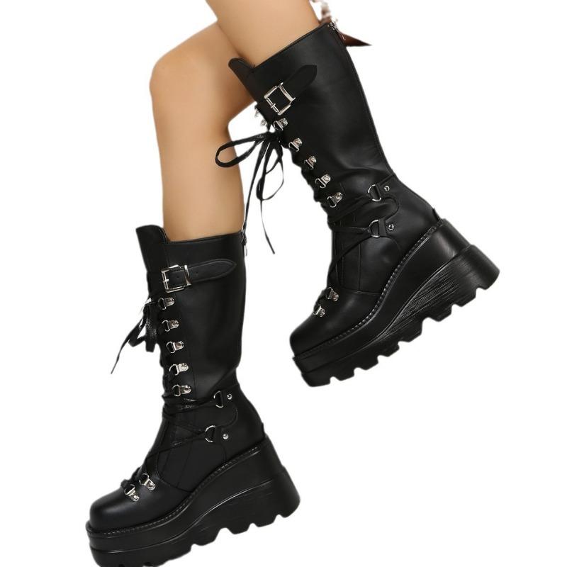 Muffin Platform Boots Autumn and Winter New Rivet Slope Heel Platform Boots Women's Large Size Knight Boots
