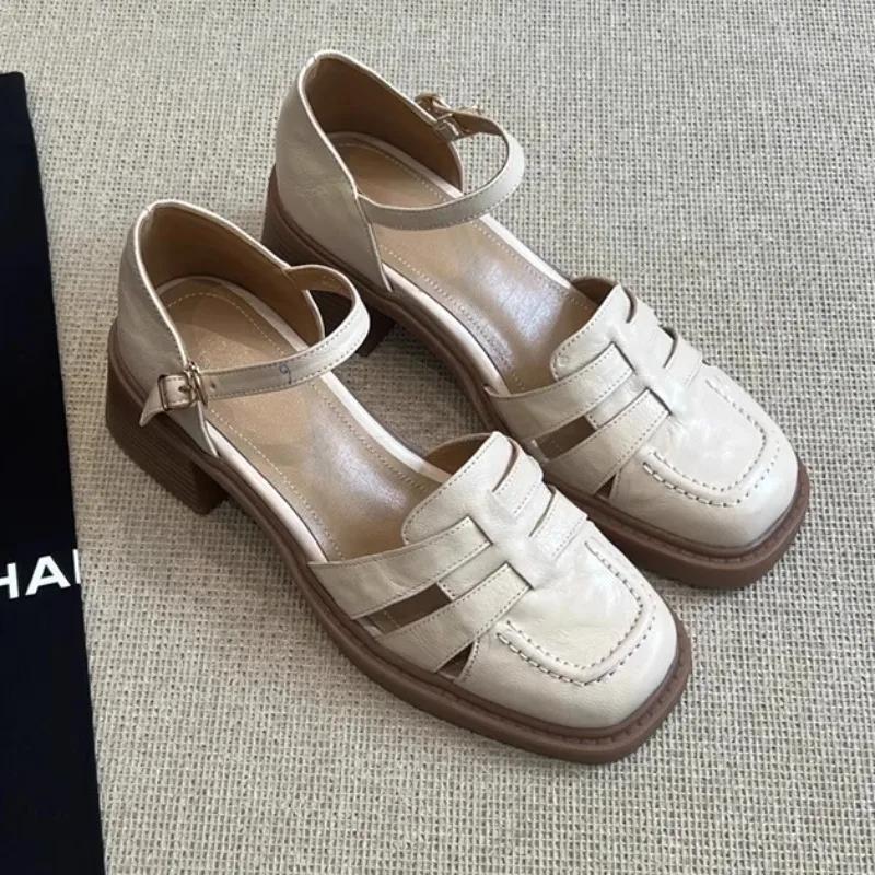 

Мода 2025 Женская обувь Закрытый носок Женские сандалии Модный ремешок с пряжкой Офис и Карьера лето Закрытая пятка Сандалии на каблуке 40 покинуть белый