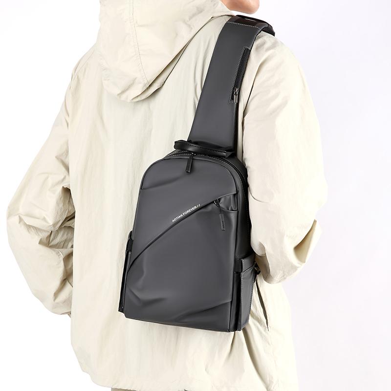 Multifunctional Outdoor Men's Bag Large Capacity Chest Bag Crossbody Bag