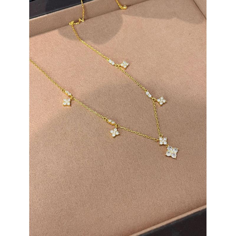 Gypsy Flowers Diamond Necklace Women'S Premium Light Luxury Design Temperament Clavicle Chain Live