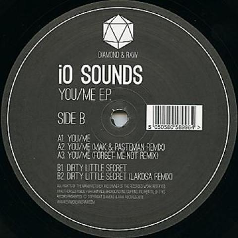 

12inch Record IO SOUNDS - You/Me; (Mak & Pasteman Remix); (Fo DAR002 Diamond & Raw 2013 UK Dance & Electronica
